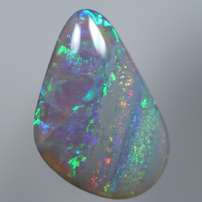 SOLID SEMI BLACK OPAL Crisp and bright green colours